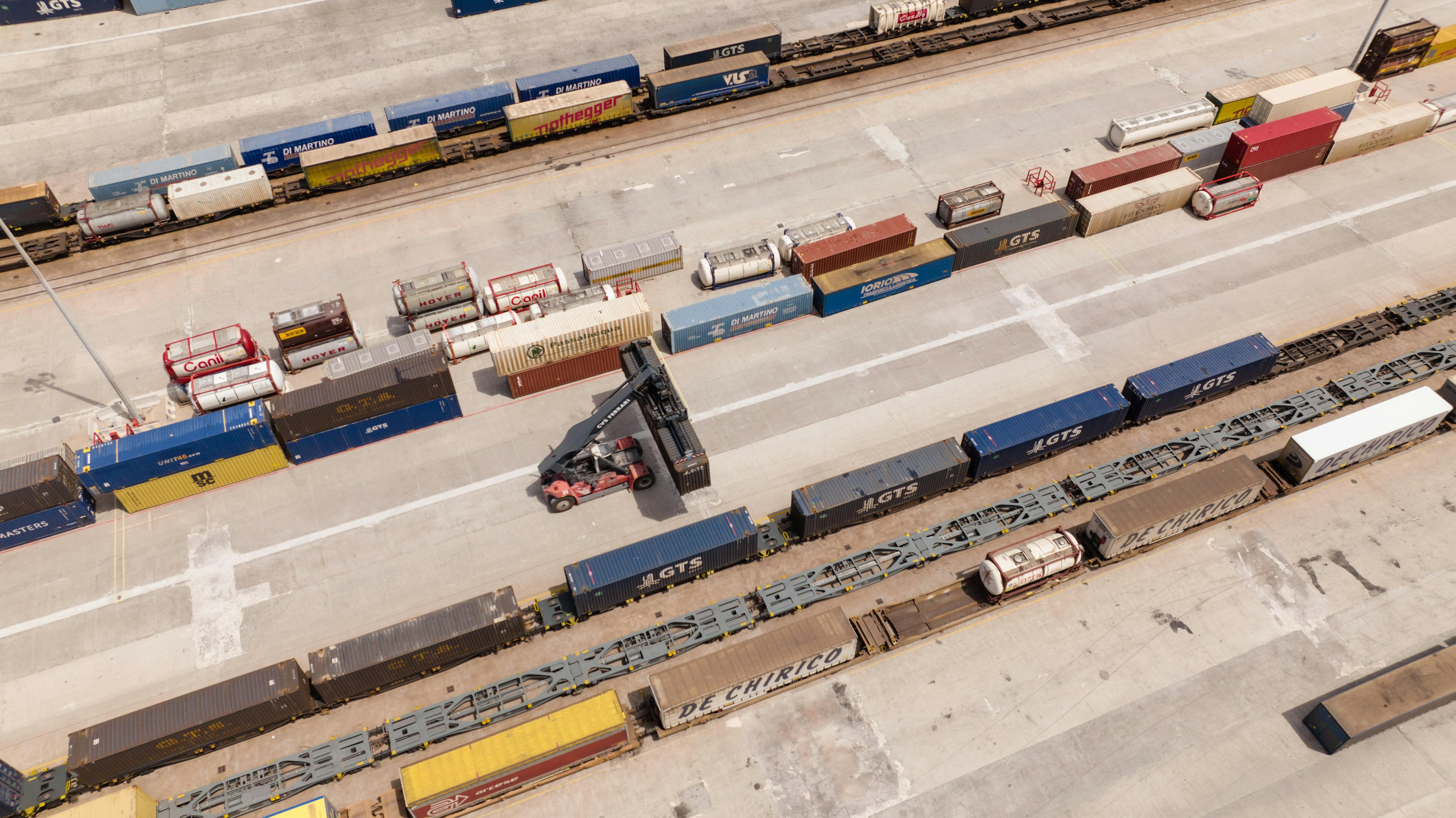 Sea rail inland cargo support